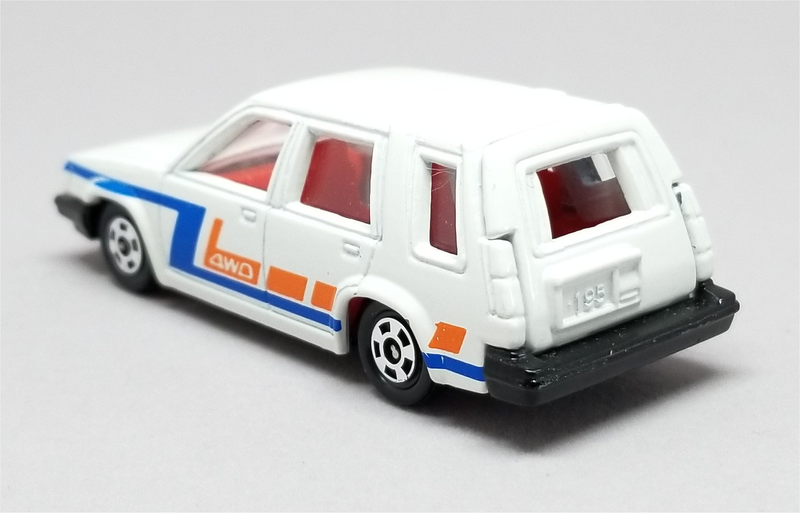 Illustration for article titled Radcast 2018: Tomica Toyota Sprinter Carib
